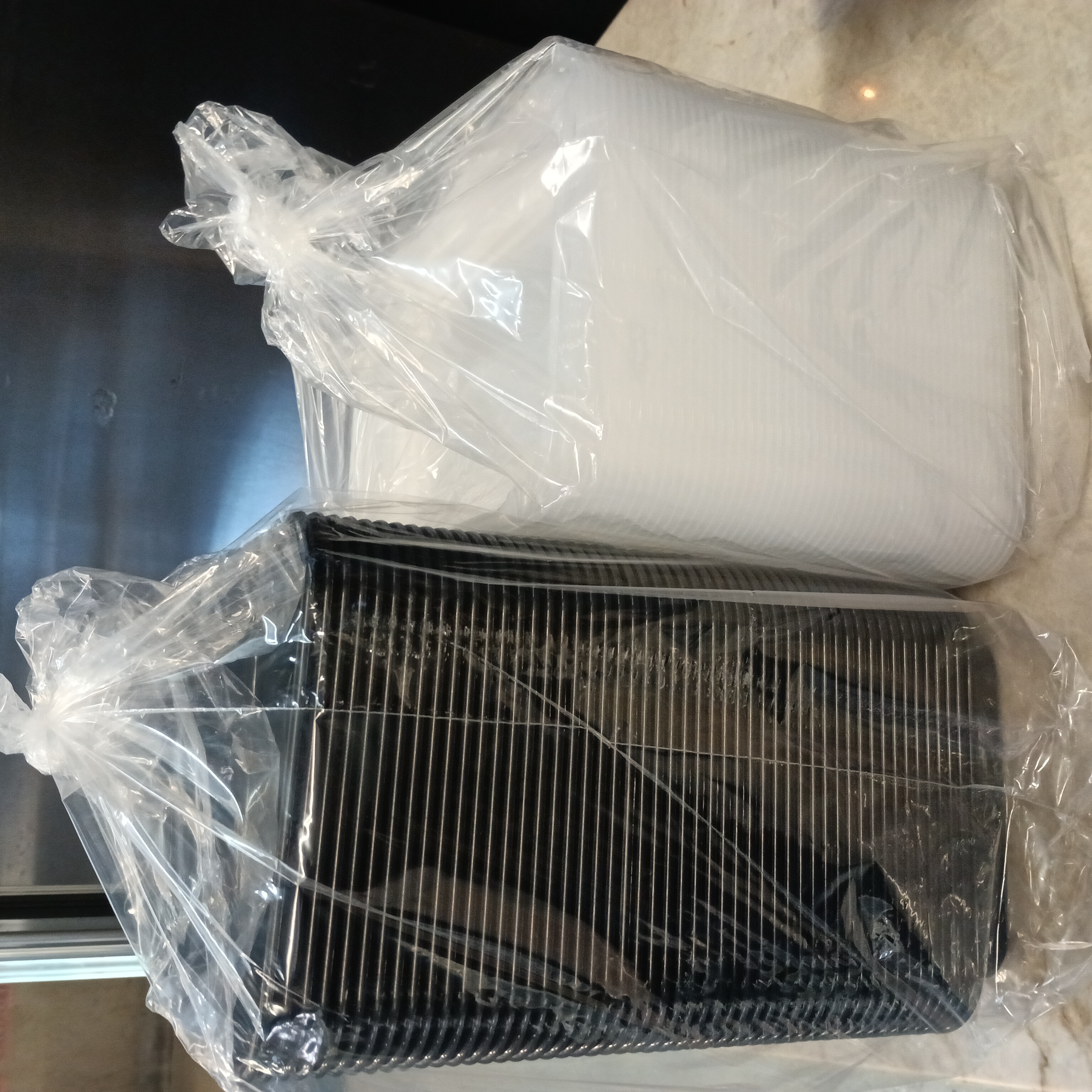 28 container plastic blk combo